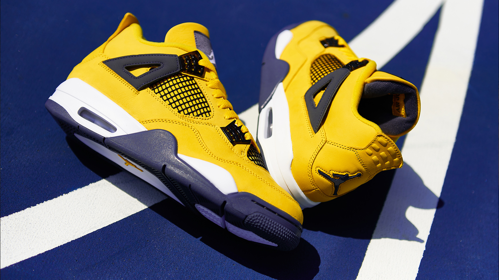 Nike Air Jordan 4 Tour Yellow