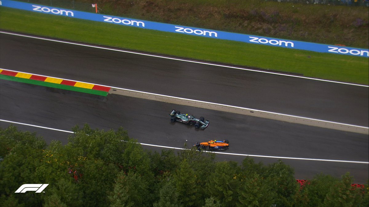 After seeing Lando's damaged car, Seb pulls up to check on him 👊 #BelgianGP 🇧🇪 #F1