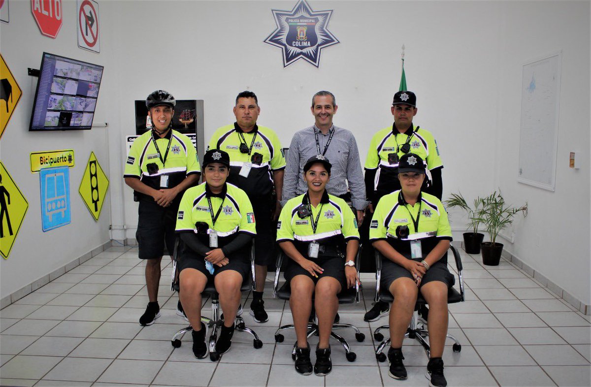 agCussi's tweet photo. La grandeza de @ColimaPolicia es su gente. Gracias a todos y cada uno de ustedes que permitieron alcanzar el objetivo. Policías, staff administrativo, juzgados cívicos, señales y semáforos… están condenados al éxito!

Y sí… #EstamosParaCuidarte 

@ColimaMunicipio https://t.co/3MqF3hH4fz