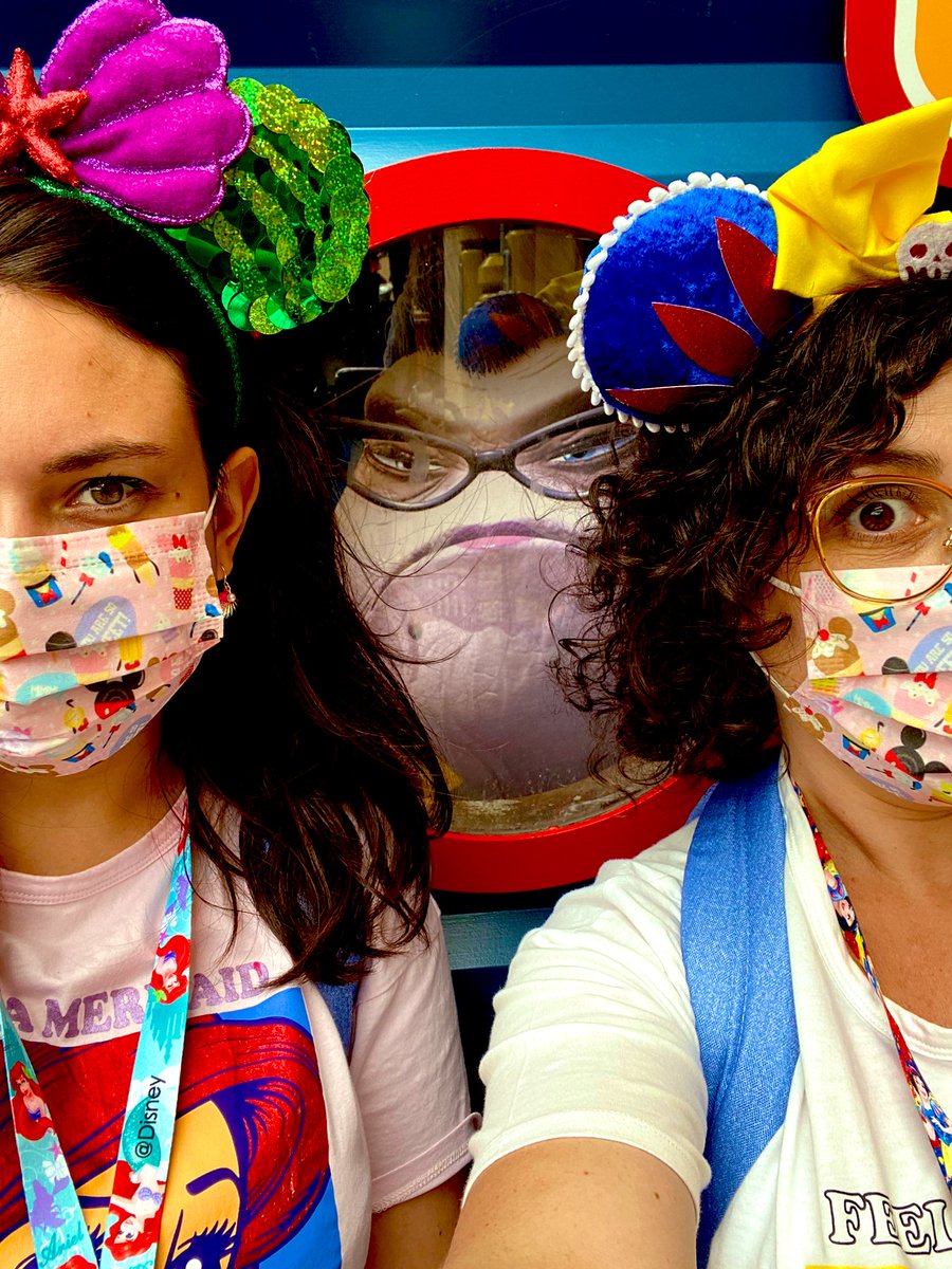 Germaine nous a à l’oeil… toujouuuuuurs ! #WaltDisneyStudios #DisneyLandParis #WDS #WorlsOfPixar #MonstersAndCie