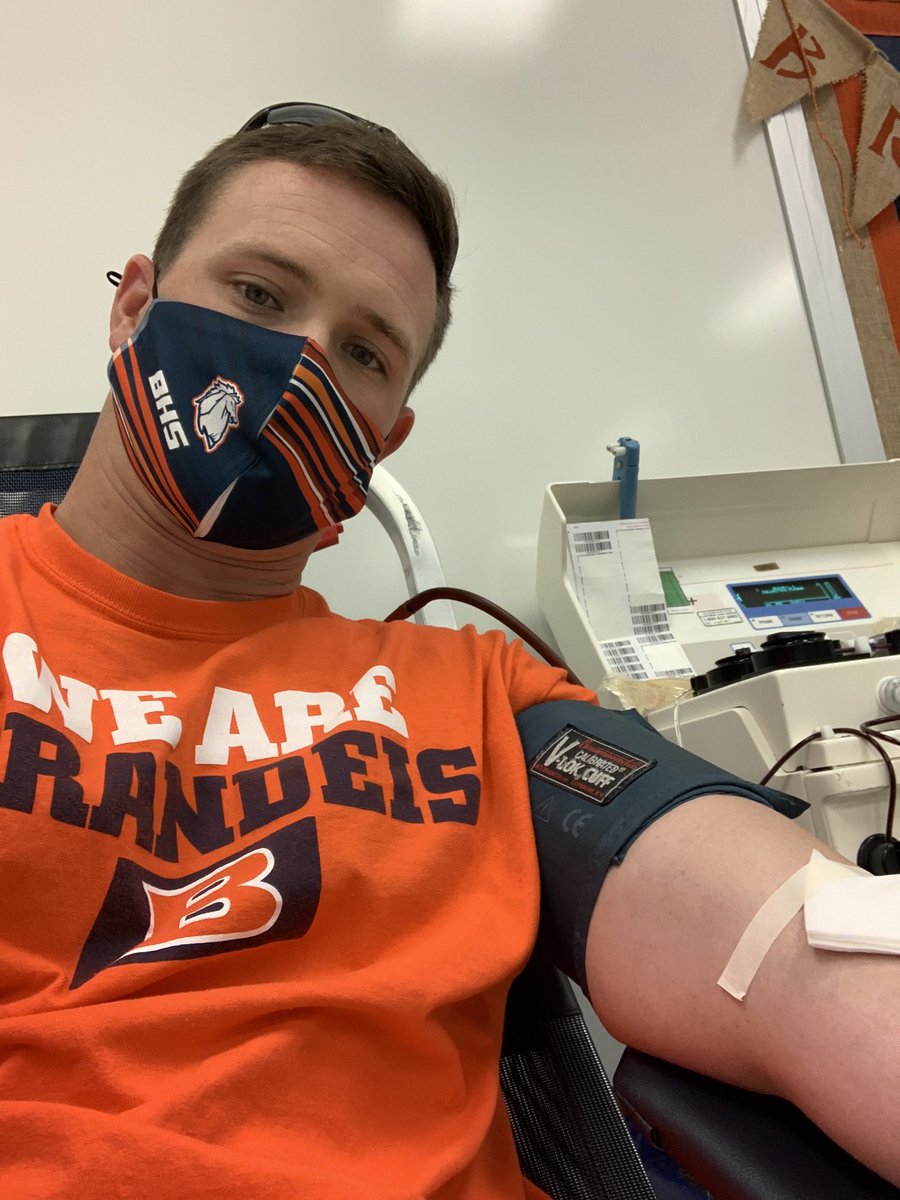 Bronco Nation saving lives today! @connectforlife @geriberger08 <a href="/NISDBrandeis/">Brandeis High School</a>