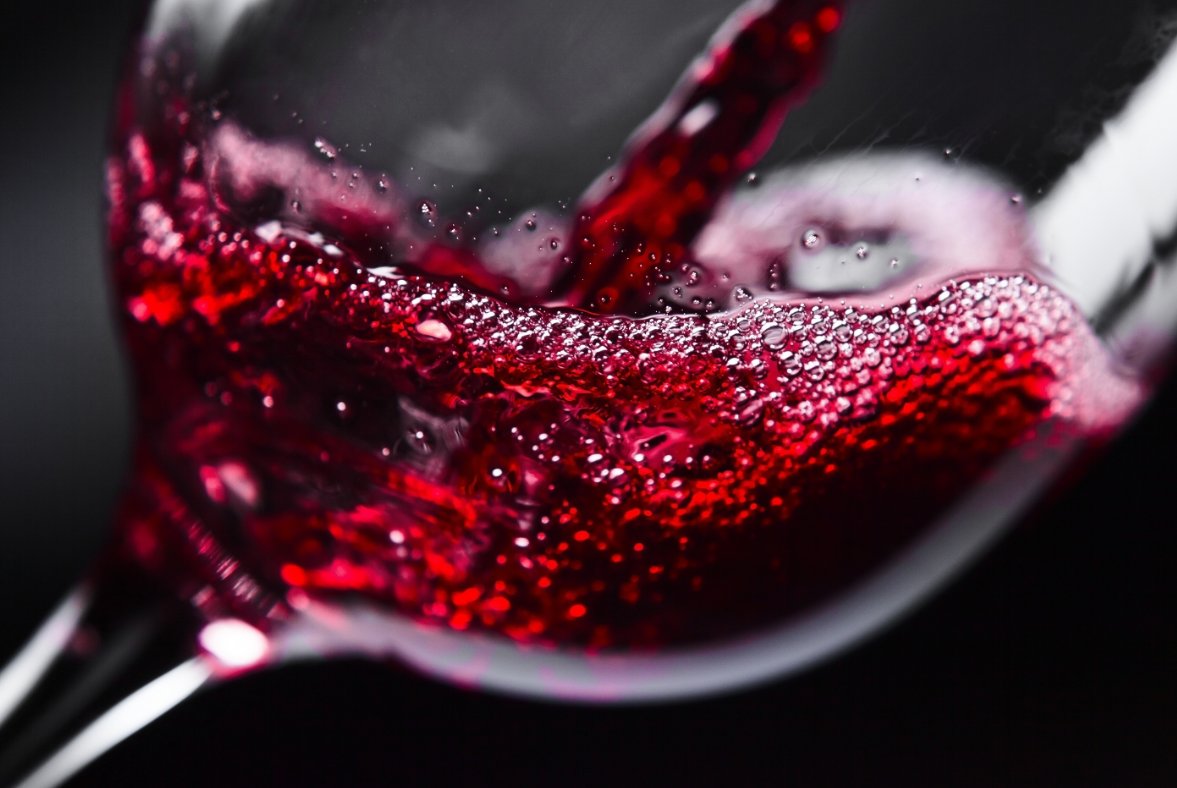 cj_finz's tweet photo. 🎶 Red red wine, you make me feel so fine 🍷 Happy National Red Wine Day! Stop in for a glass and a delicious meal. 

...
#CJFinz #Seafood #SeafoodRestaurants #Manassas #VirginiaEats #ManassasVA #VirginiaFoodie #VAEats #VAFood #VAFoodie #VARestaurants https://t.co/L9J1OHJW1f