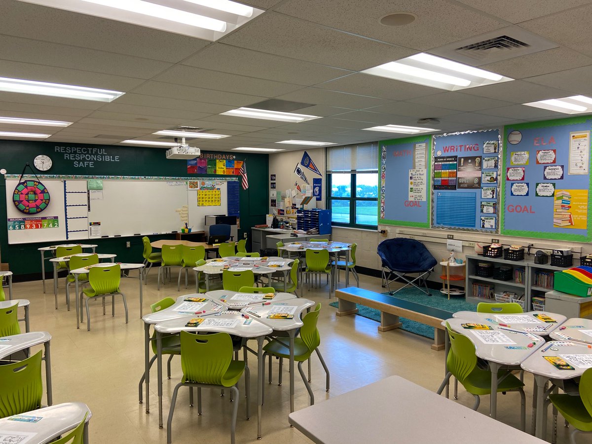 Mr. Straub tweet media