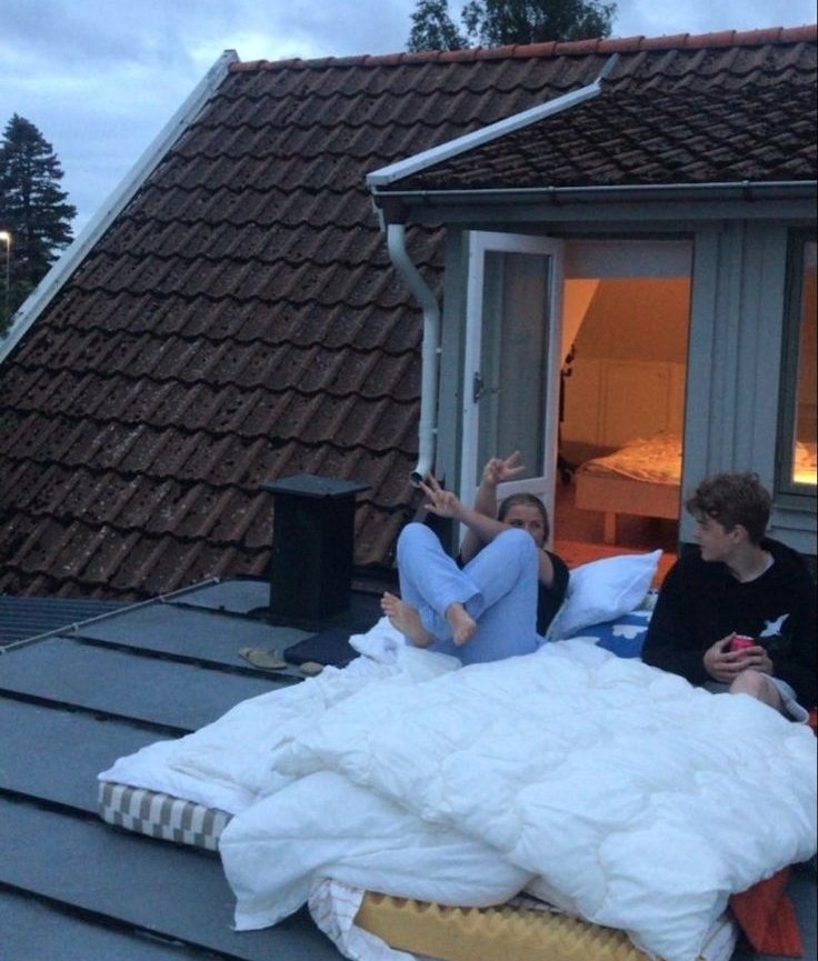 me and who (@meandwh) on Twitter photo 