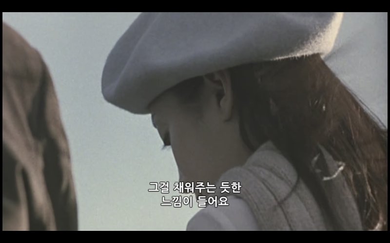 <토니 타키타니> 아주 고독하고 건조한 영화네요.. 영화 대부분이 나레이션으로 이루어졌고 어찌 보면 발화보다 ‘생각’이 중심인 듯해요. 영화를...