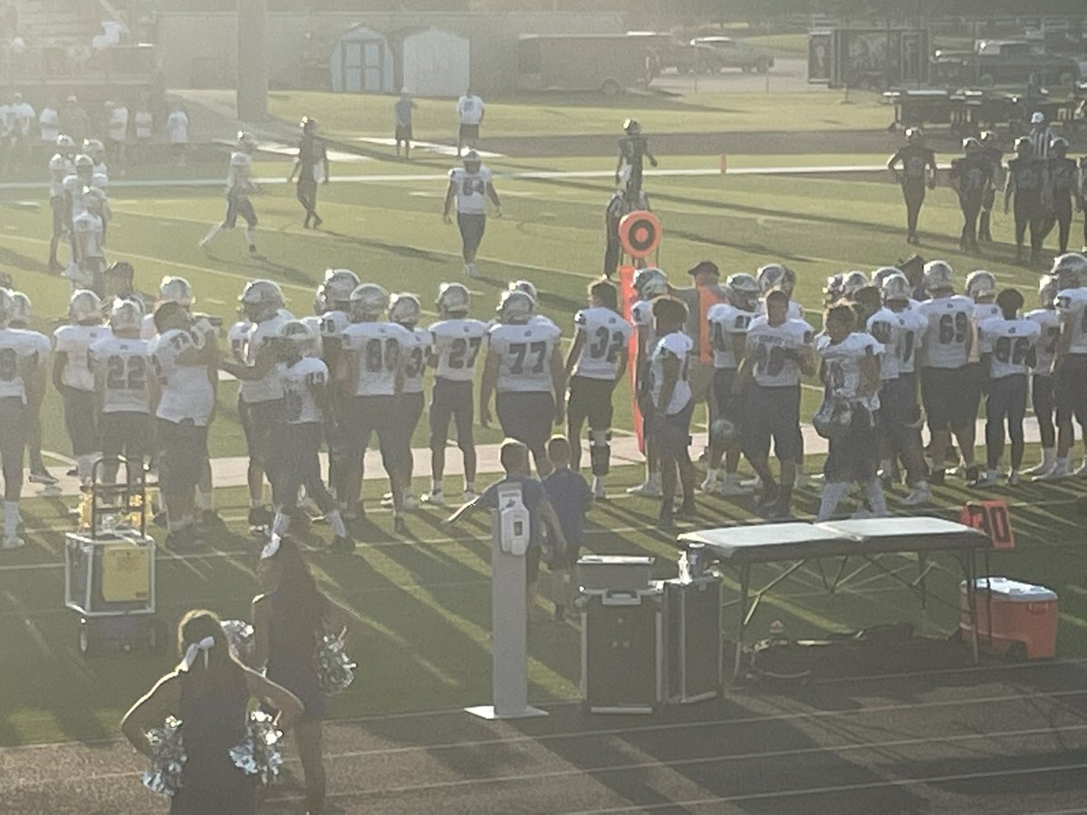 BBOBEK24's tweet image. Great night @BradleyJaguarFB not the outcome we wanted, but loved the fight 🏈 #waystrong #GoJags