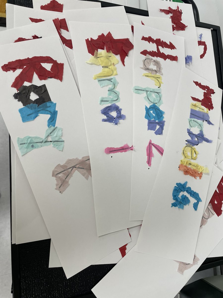loadsoffunin121's tweet photo. Fine motor fun with so many new friends on our first day all together! #brainbins #nameplates https://t.co/0qhXJyQuEn