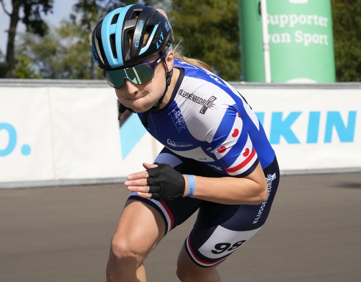 Kwant en Klijnstra opnieuw sprintkampioenen: 'Blij met de tijden'

>> schaatsen.nl/nieuws/2021/au…