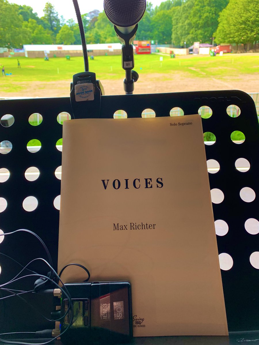 GraceLSDavidson's tweet photo. @CP_Bowl @SouthFacingFest today for the first time, performing VOICES by @maxrichtermusic & @YuliaMahr alongside the Max Richter ensemble, violinist @samuelsofficial #SheilaAtim the mellifluous vocals of @TenebraeChoir & conducted by @ziegler360 #OutdoorGig #Festival #Rain π§ https://t.co/L53UQ5Aggo