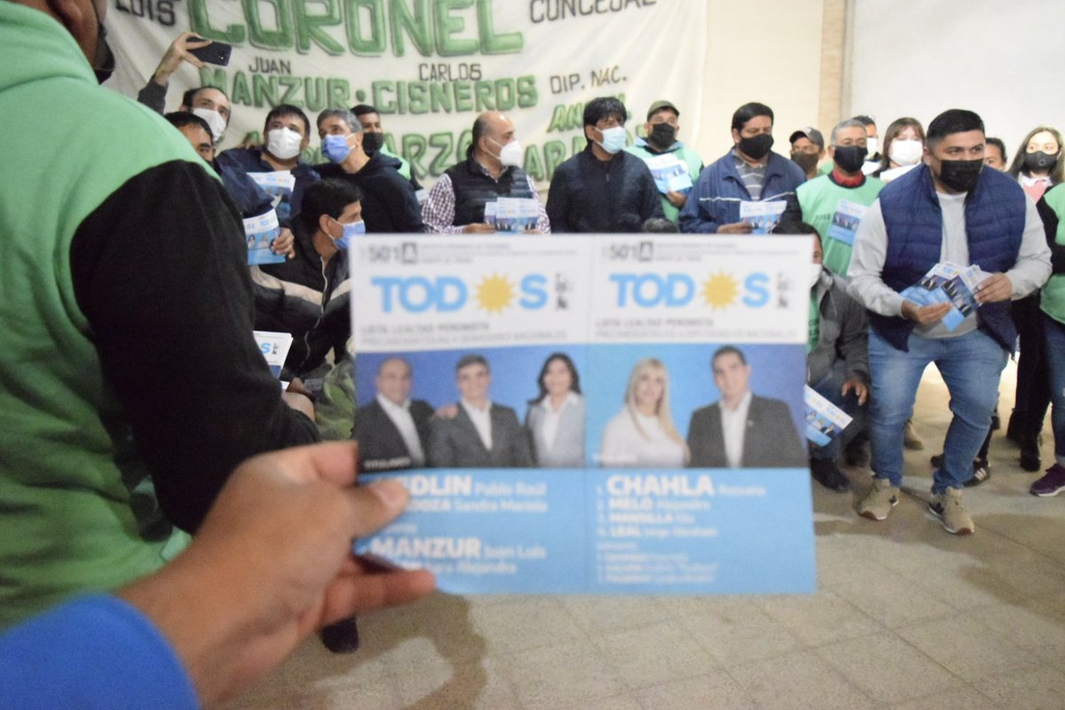 En el día de hoy tuvimos la grata visita de nuestro conductor <a href="/JuanManzurOK/">Juan Manzur</a> y nuestro precandidato a senador, <a href="/pyedlin/">Pablo Yedlin</a> a una de nuestras sedes en el B° 11 de marzo, donde pudo contemplar la ardua tarea que están llevando a cabo en cara a las #Paso