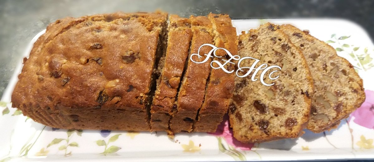 Irum_Zaidi_HC's tweet photo. 🎂🍇🍞#Raisins_and_Walnut_Cake🍞🍇🎂
Raisins, walnuts and honey combine to make a cake which is rich in flavour and yet surprisingly easy to eat.
#Homebaking #bakingclasses #cakebaking #teatimecake #teatimetreats #christmasparty  #Thanksgiving #motherday  #fathersday https://t.co/ibv11gh1tE