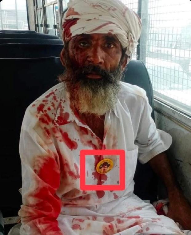 vkskharb's tweet photo. is it democracy? farmers has no right to peaceful protest. what is the reason behind this laathicharge? what is the emergency behind so that police and govt did laathicharge on farmers.

#FarmersProtest
#किसान_विरोधी_खट्टर https://t.co/V3y39VnqqI