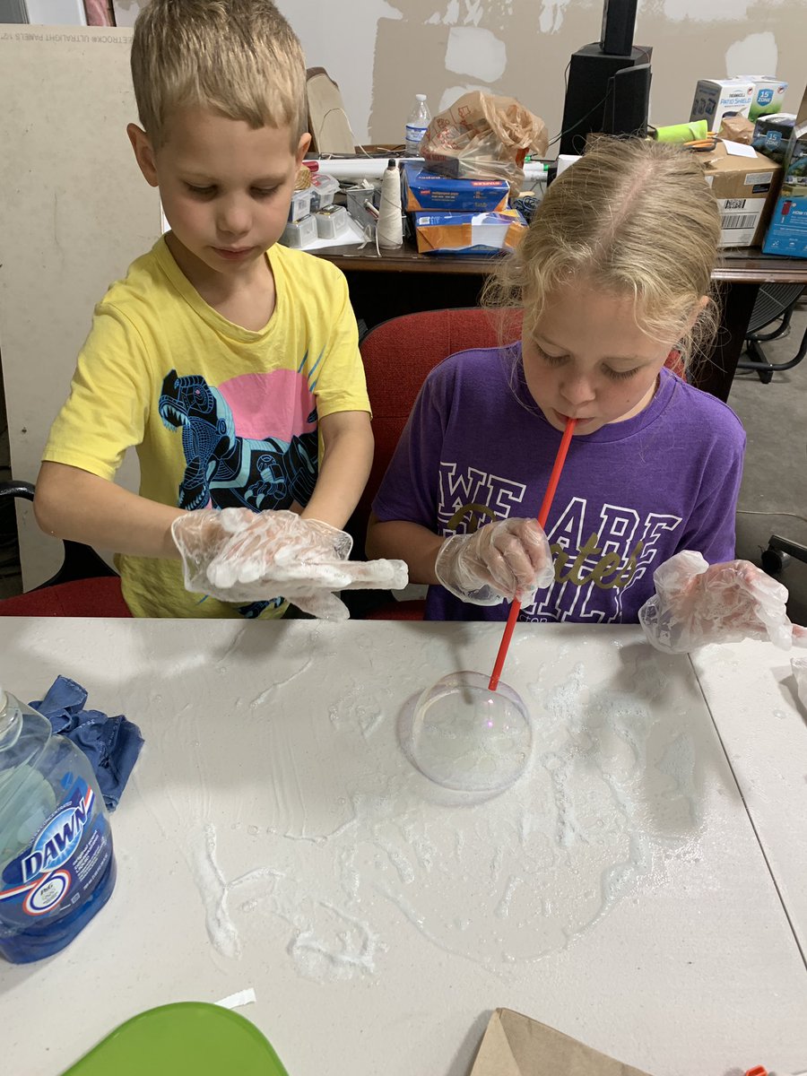 lhuebinger's tweet photo. @joneSCIENCE5 This was Erin showing her brother what she learned in school yesterday! 👏🏼 😂 https://t.co/QYsTBnpz4i