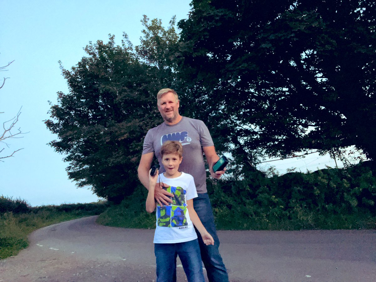 International bat night started early this evening with 6 Noctules foraging before sunset, along a local country lane in Porthcawl.   The sheer size of Noctules are great for  inspiring the next generation of bat ecologists! #InternationalBatNight #BatFest #bats