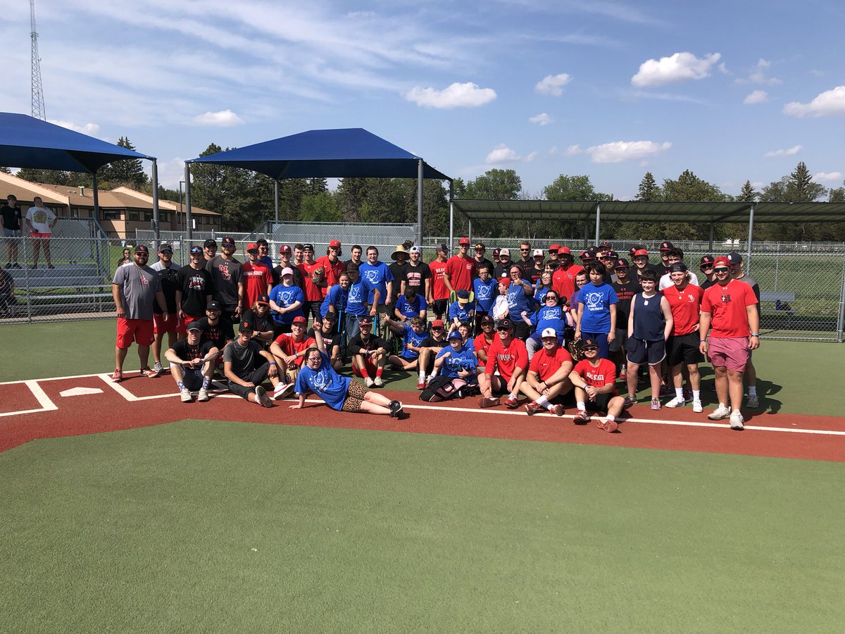 MSUBeaversBASE's tweet photo. Had a blast playing ball with the Dream Catchers at their home field. https://t.co/apAWDWp5SP