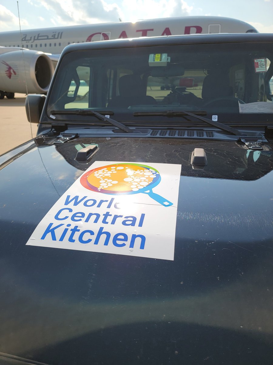 Nicole Lee (@nixpix1996) on Twitter photo So proud of our team <a href="/United/">United Airlines</a> and our partnership with <a href="/WCKitchen/">World Central Kitchen</a>. We just delivered nearly 400 Halal meals to a plane that just landed with 300+ Afghan refugees. So proud of our team <a href="/United/">United Airlines</a> and our partnership with <a href="/WCKitchen/">World Central Kitchen</a>. We just delivered nearly 400 Halal meals to a plane that just landed with 300+ Afghan refugees.