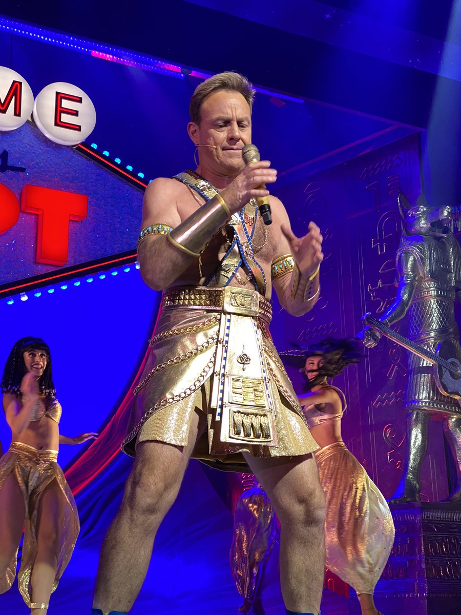 MazC1975's tweet image. Absolutely amazing time watching @JosephMusical with @Nic1705. Where do I start @jacyarrow just fantastic. @_sheronaaa you were just wonderful as narrator. @johnrigbymusic best conductor ever. And then @JDonOfficial no words we just love you! #gogogojoseph 🌈❤️