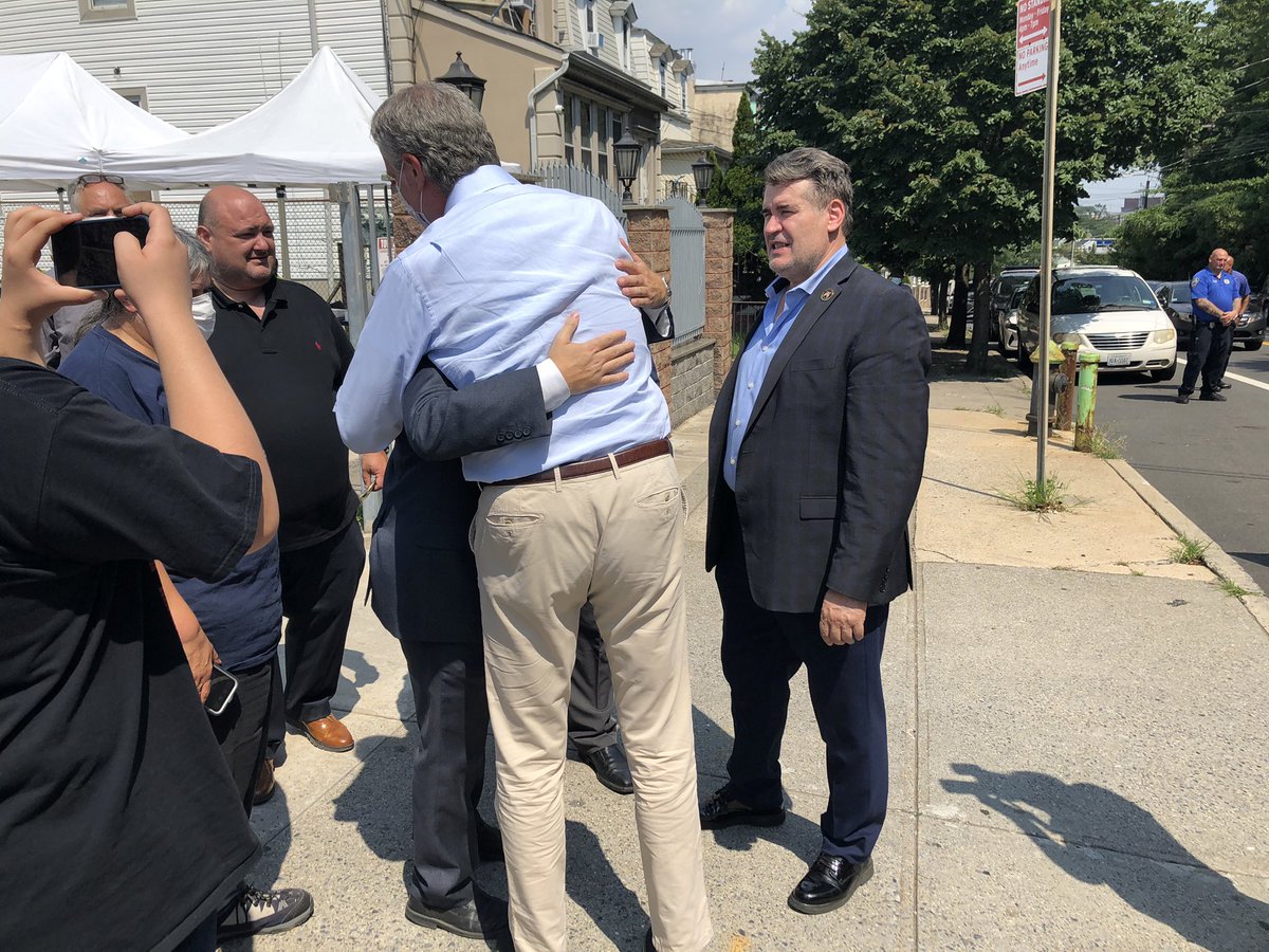 mayorsCAU's tweet photo. To kick off the #WeekendOfFaith the Mayor visited the Albanian Islamic Cultural Center in #StatenIsland! https://t.co/Cc7WitLvSV