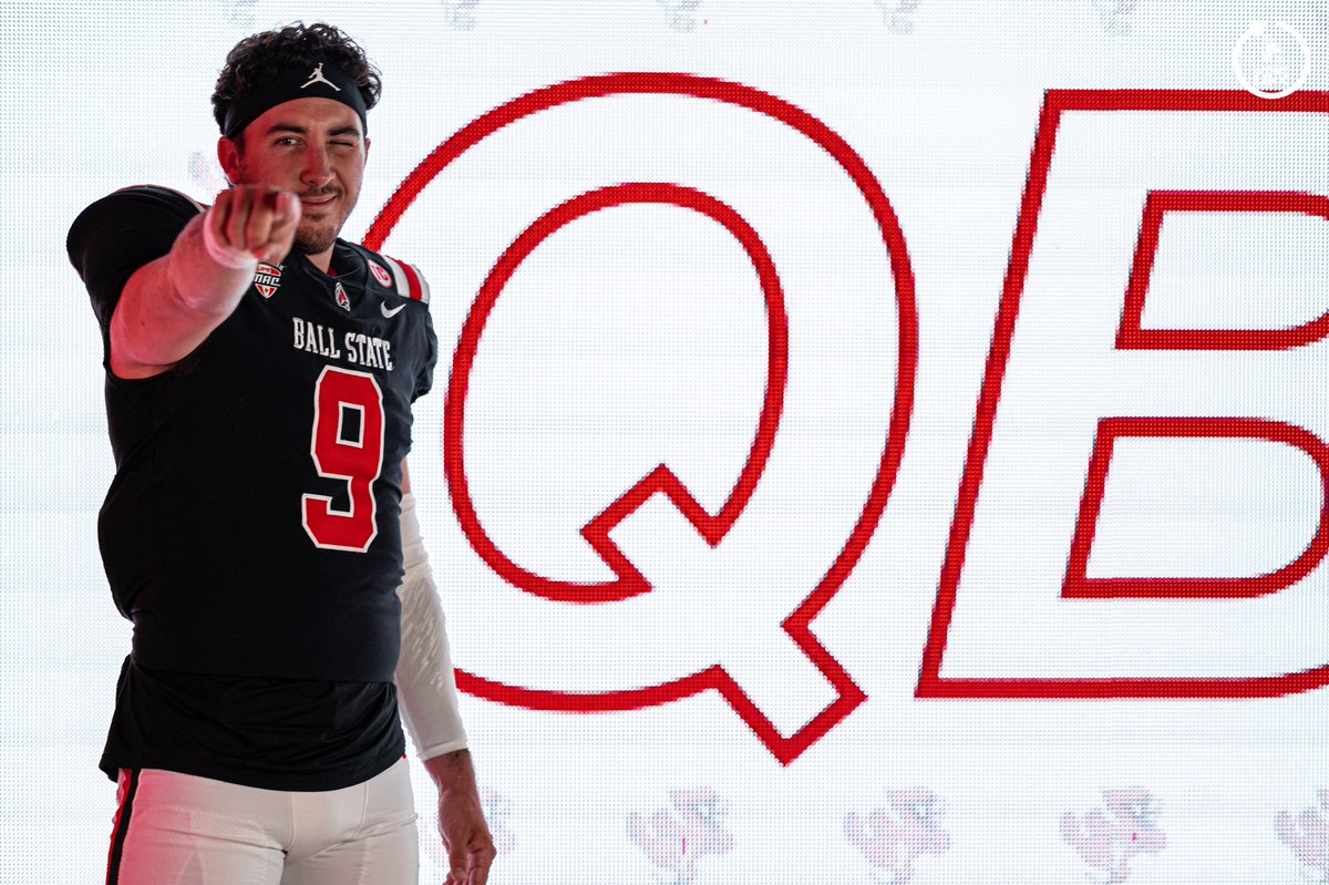 bsusportslink's tweet photo. Welcome to Week 1 of #CollegeFootball … just 4 more days until we rock The Scheu. 🏈💪🔥. 

#BallState #RunItBack #1AAT #WeFly #ChirpChirp #DancingCharlie https://t.co/55EYa6cghZ