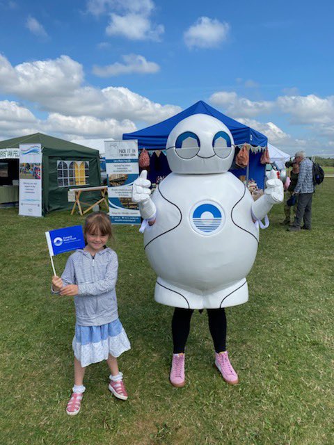 Fantastic day @IWA_UK #festivalofwater at Perdiswell, Worcester - why not come down over  #BankHolidayWeekend and meet Well-B too <a href="/CRTWestMidlands/">Canal & River Trust West Midlands</a> <a href="/CanalRiverTrust/">Canal & River Trust</a>