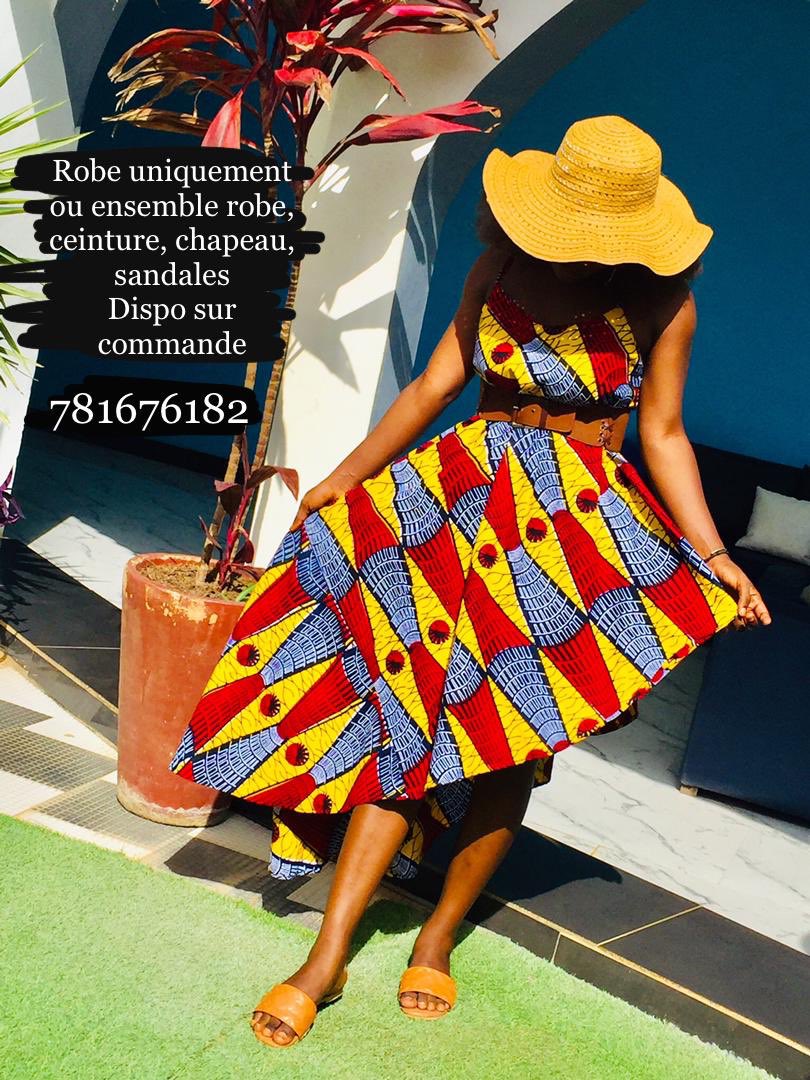 LSvirtualshop's tweet image. L’été est sucré avec @LSvirtualshop 

📌Cette pièce est unique 

Vous pouvez passer vos commandes DÈS MAINTENANT, en bénéficiant d’autres modèles de wax sur mesure à votre taille!

🏷Robe: 8000fcfa + livraison gratuite (Rufisque uniquement)
@Goraaa_Mb_ @KinG_MbenGa