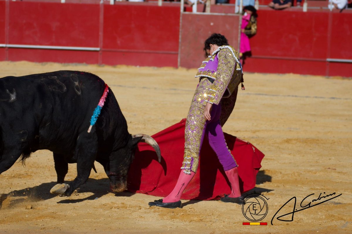 🟢OROZKO🟢
2°. OREJA para MIGUEL AGUILAR ante el astado de FERMÍN BOHÓRQUEZ.
📷 Antonio Gabino (ANFT).