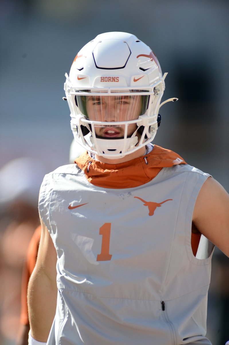 BR_CFB's tweet photo. Hudson Card will be QB1 for Texas in their opener against Louisiana, per @BruceFeldmanCFB https://t.co/mjP58mTSnJ