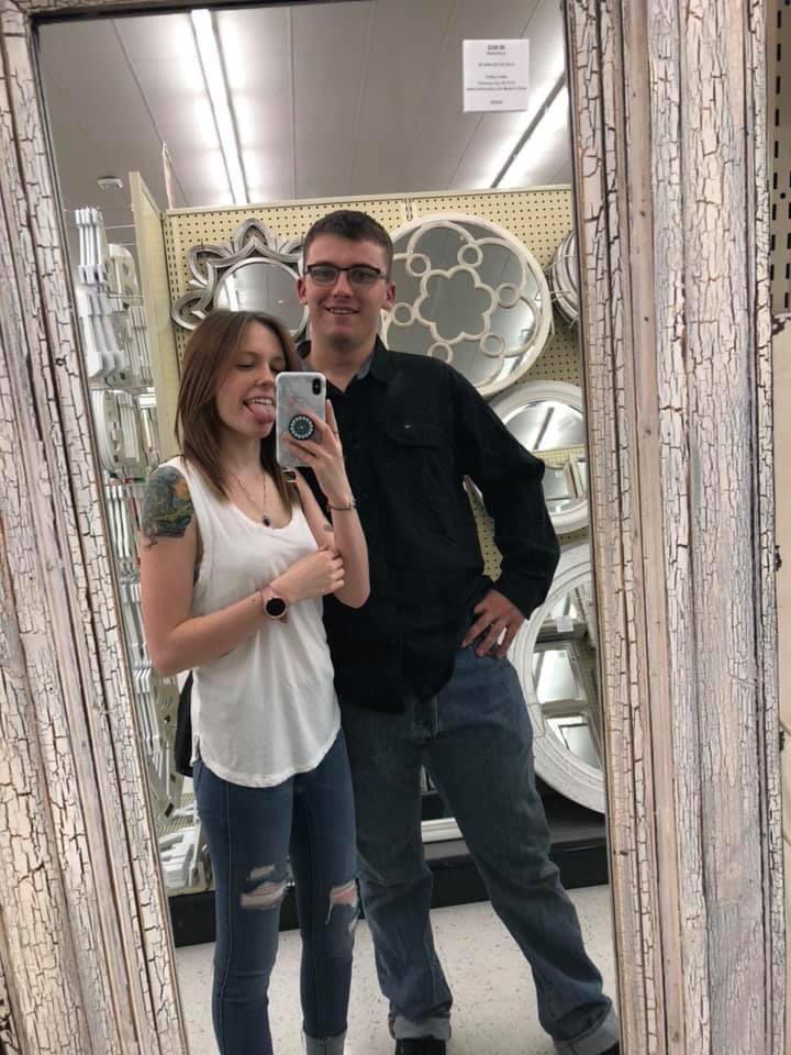 _kaylee910's tweet photo. Couldn’t post this yesterday.. but it’s been a year without one of my favorite people. 

One crazy trip around the sun with you in heaven. Miss you every single day. Love you forever 💜 https://t.co/Vl2Uq0Cl18