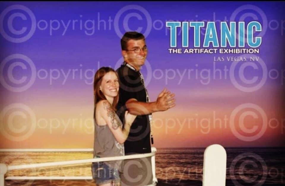 _kaylee910's tweet photo. Couldn’t post this yesterday.. but it’s been a year without one of my favorite people. 

One crazy trip around the sun with you in heaven. Miss you every single day. Love you forever 💜 https://t.co/Vl2Uq0Cl18