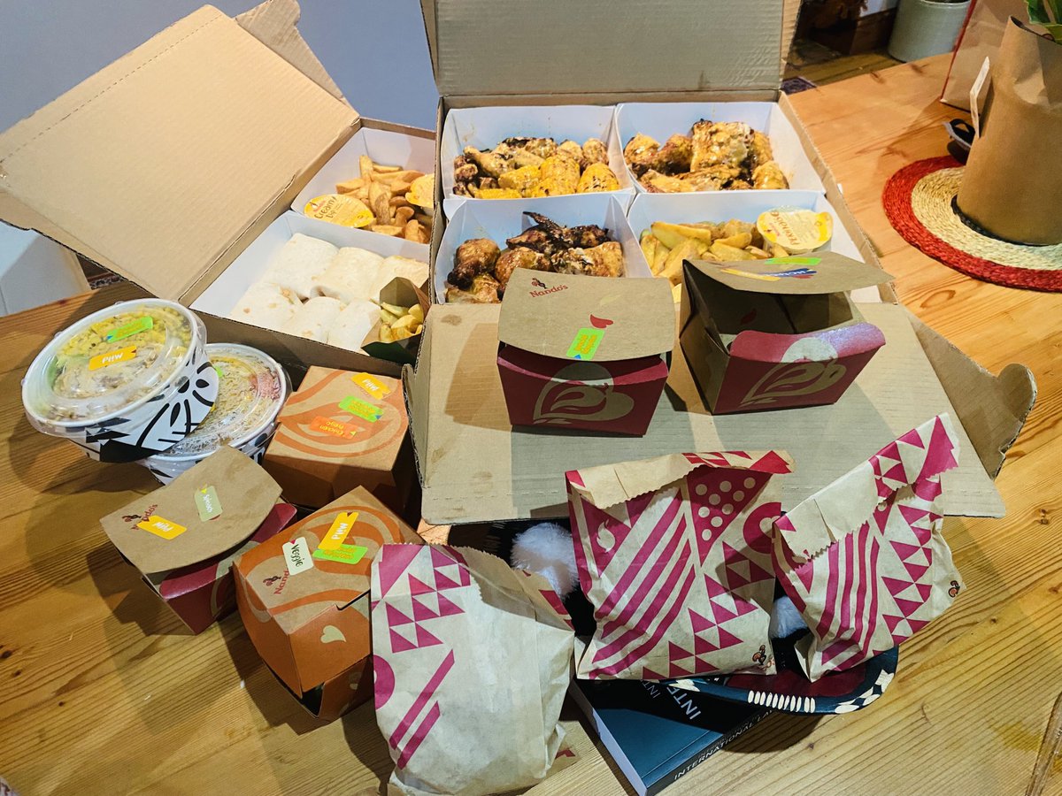 ThuliMadonsela3's tweet photo. Thank you ⁦@NandosSA⁩ for the amazing #Nandos dinner. In the end it was a feast that we decided to share with others that need it most. Super #Grateful https://t.co/p1e0MLTFSH