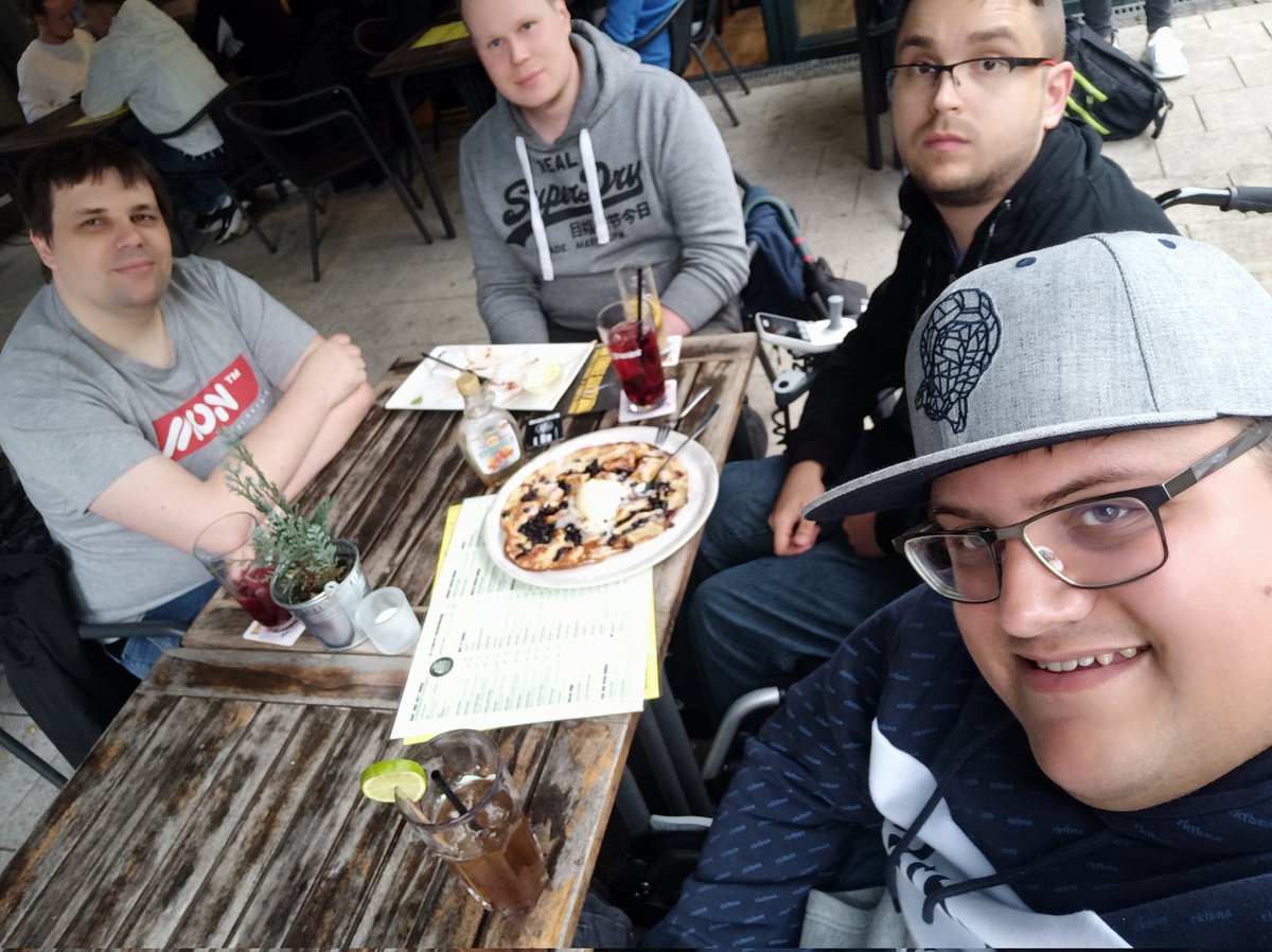 OwlBeans's tweet photo. #owlbeans #rbtv https://t.co/xVmEd2r5KH