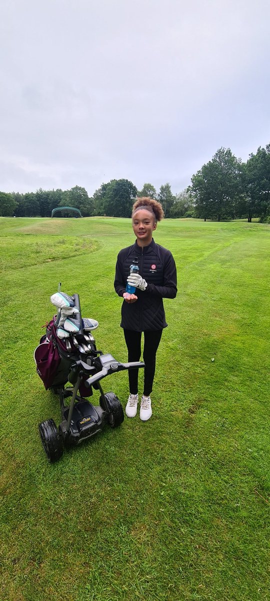 EBrown25558910's tweet image. Elexis Brown memorial service 
It will is on the 17th of September,  will be at 
Saint Annes Parish Church
Letchworth road
Leicester
Le3 6HS 
The service will start at 2.30 pm and this will be a casual dress very colourful,bright people who play golf please wear your golf wear