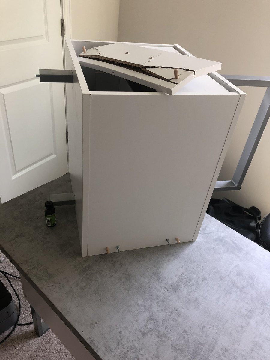 BoNeil65's tweet image. DO NOT use @CollegeDudeMove . Slow, unprofessional, and broke a handful of our items! Also moved into brand new home where walls and doors are all marked and chipped. Very unhappy! You are warned. #moving #company