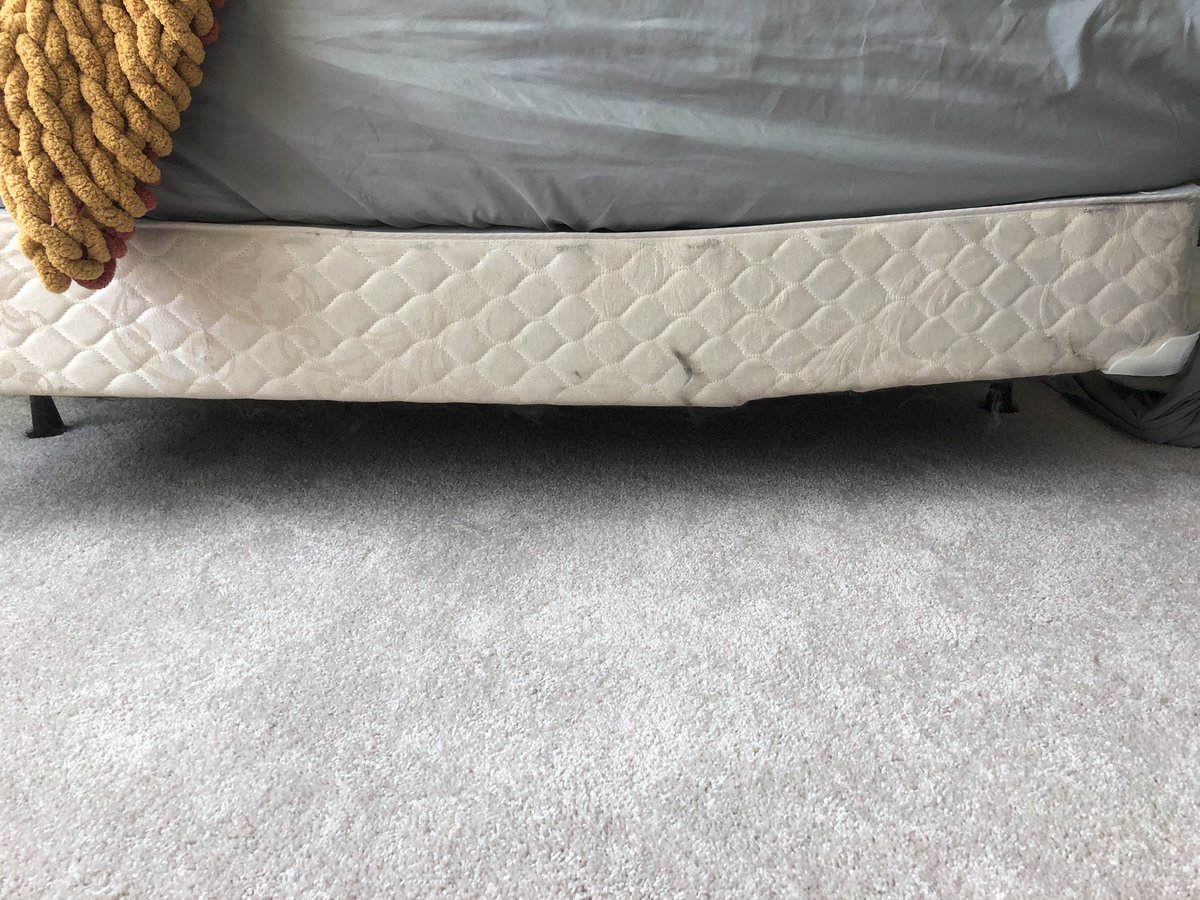 BoNeil65's tweet image. DO NOT use @CollegeDudeMove . Slow, unprofessional, and broke a handful of our items! Also moved into brand new home where walls and doors are all marked and chipped. Very unhappy! You are warned. #moving #company