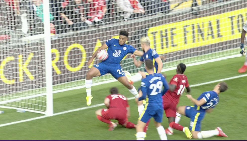 talkSPORT's tweet photo. Handball or not handball? 🤔 #LIVCHE https://t.co/9kJu3pI0kw