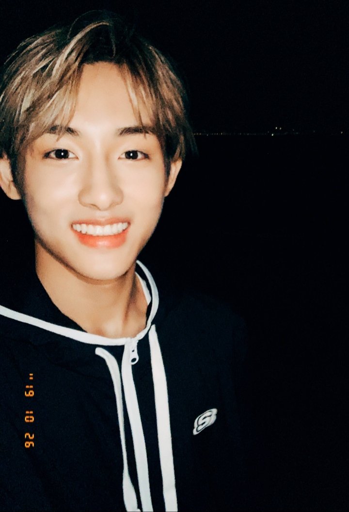 schengdlv's tweet photo. to lovely winwin,
if i can do it i want to sing this song for you "I will always be the one who pull you up, when everybody push you down"
cheer up babyy, don't worry
u deserve better!
we promise we'll always protect u 🤗❤
#PROTECTWINWIN
#apologizetowinwin https://t.co/WKgy9ZNvwi