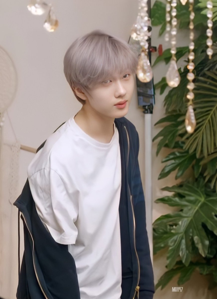 "เลิกชอบเขา แล้วมาชอบผมแทนไม่ได้หรอครับ"