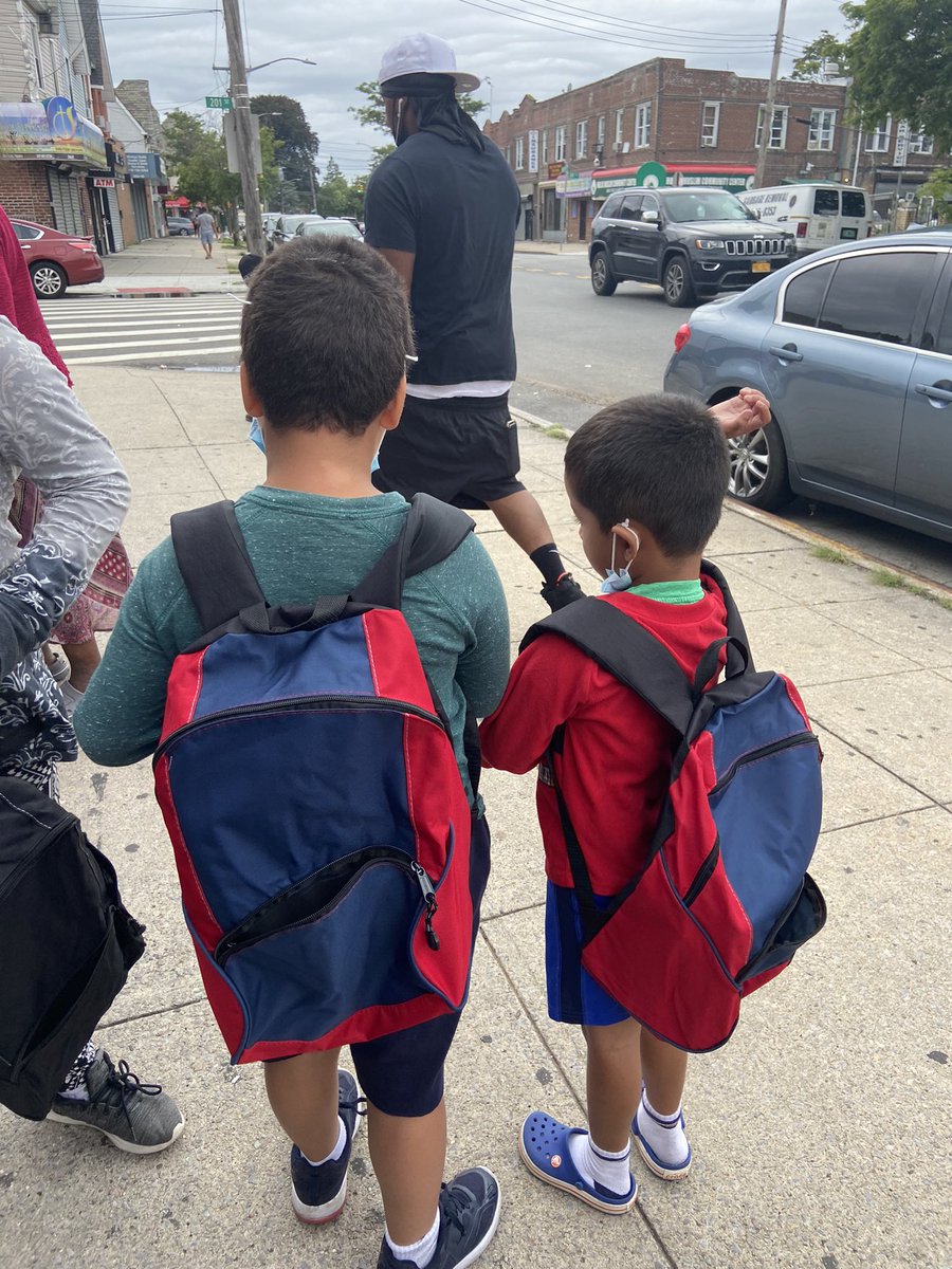 HEPSEQUEENS's tweet photo. Backpacks &amp; School supplies give-a-way@Bright Light Worship Center in Hollis! HEP ❤️community collaborations! Free snacks too! https://t.co/UQHsbZMoad