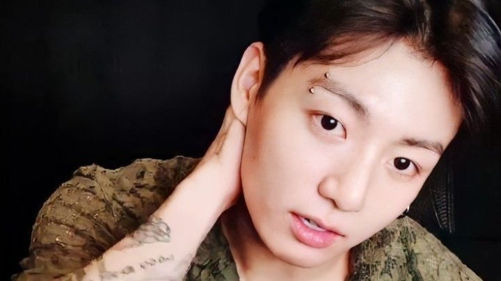 EBOYJE0N's tweet photo. men who aren’t jeon jungkook why? https://t.co/JUyxIvPf8M