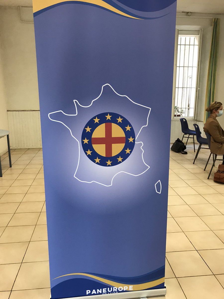 FredericAlliot's tweet photo. #NouveauSiecle #RoutesdeFrance #Paneuropeénne En clôture de l’université d’été du comité 🇫🇷 le président national du @CNouveauSiecle @bernardgex2 a rappelé la vision européenne du Général de Gaulle @xavierbertrand @NSHDF_ @LegrouxVincent @MaurelUlrich @VincentChriqui https://t.co/4tzQ8NQJTH