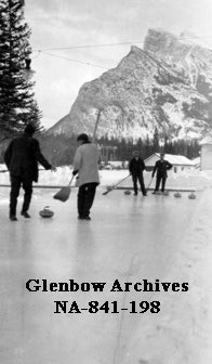 Curling in Banff, 1901 

This sports pretty neat🥌