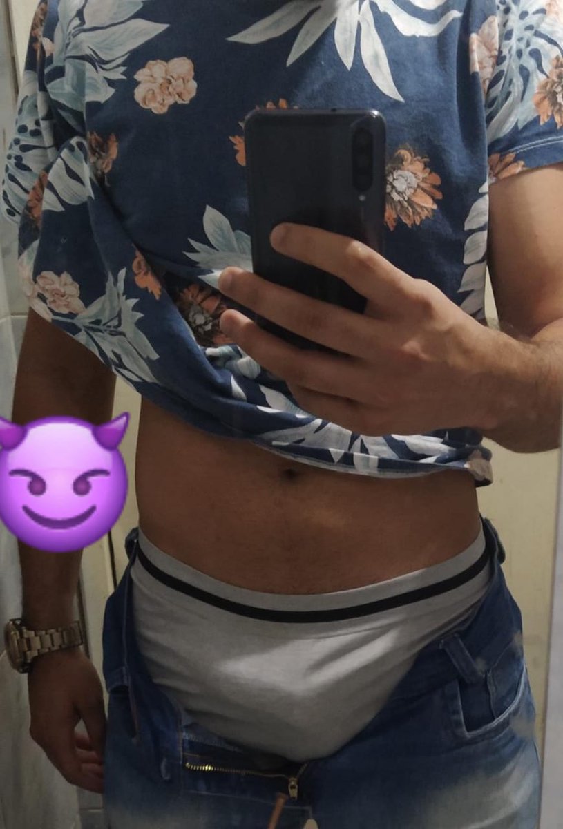 BrookBSB's tweet photo. Eu to entrando em choque cada foto que meu primo hetero me manda🤤😱🥵
Será que ele deixa eu postar o nude dele?🤔 https://t.co/WouS2Ea8JE