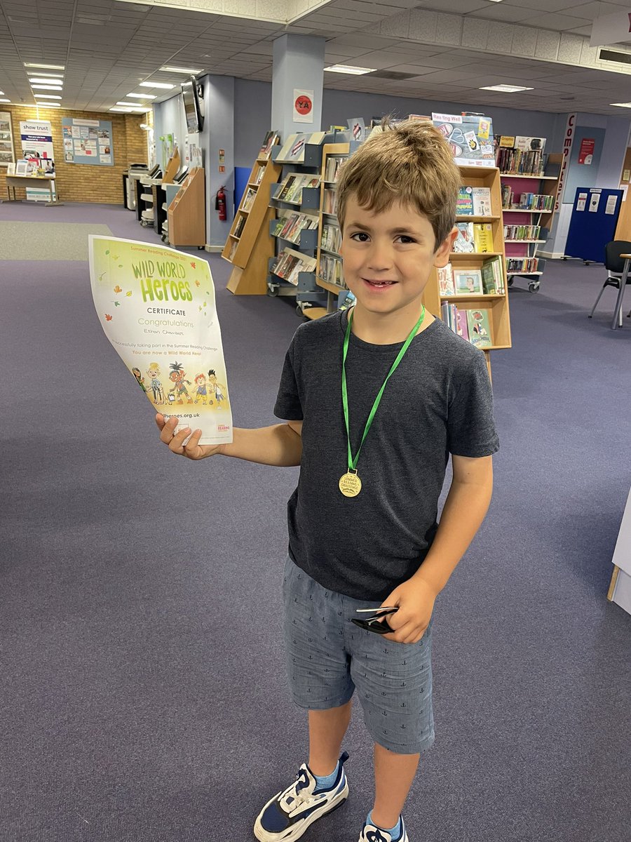 RachelChambers5's tweet photo. @LarchwoodPS Ethan was pleased to complete the reading challenge &amp; pick up his certificate today. https://t.co/QXOp94H5BE