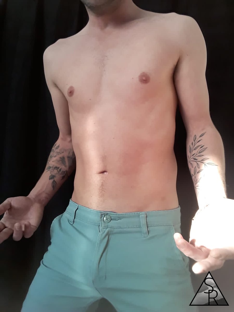 ScottRiversZA's tweet photo. Next round - don't forget to follow my OF page for more explicit pics and vids - https://t.co/dO9fJOnvsJ
#ScottRivers #SouthAfricanGay #GayFitness #Gay https://t.co/mR7OCcqcxB