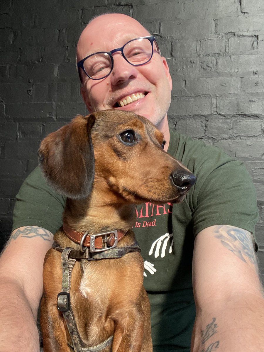 ⁦<a href="/MurphysGin/">MurphysGin</a>⁩ great time great singer