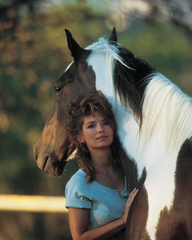 Happy birthday shania twain 