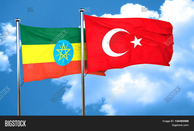 EthiopiaService's tweet photo. Türkiye Etiyopya'ya her zaman borçludur. Türkiye.,Katil bir çocuktan bir kadına tecavüz eden terörist TPLF grubuyla asla işbirliği yapmayacaktır. Etiyopya gerçeği savunduğu için "Türkiye Etiyopya'nın yanındadır"Teşekkürler Türkiye.
@UnityForEthio #TPLFTerroristGroup @trpresidency https://t.co/DM2od1xHQL