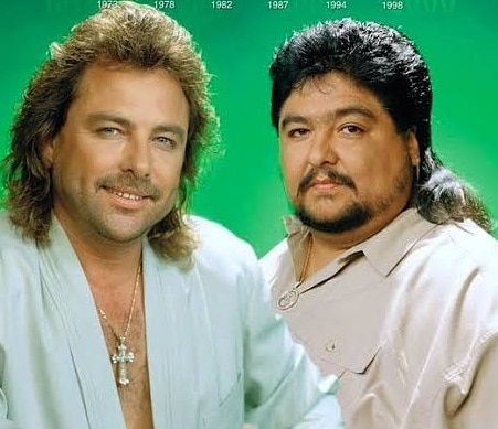 TunelTiempoMty's tweet photo. Juntos formaron una super banda que ha sido uno de los mejores exponentes de la música tejana, hasta el día de hoy.

Happy birthday 🎂 para el maestro Joe López y para el maestro (hasta el cielo) Jimmy González @Jimmy_GrupoMazz

#tuneltiempomty 
#joelopez 
#jimmygonzalez 
#mazz https://t.co/6jegXNUoTF