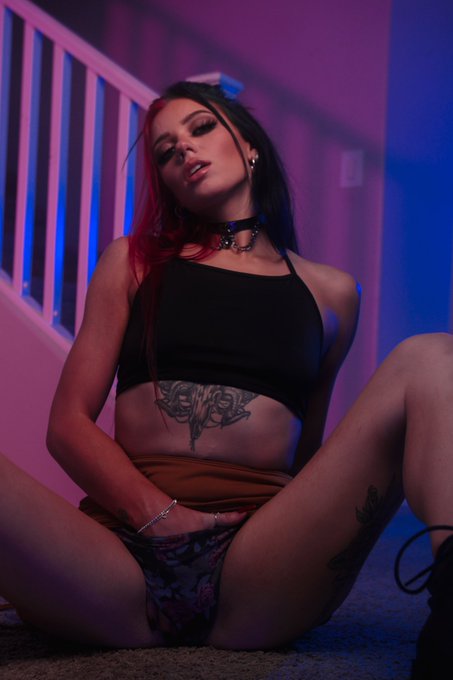 I&rsquo;m sweet I promise 🍯 https://t.co/HCGPQtKK8a<a href="/tag/newprofilepic"class="tags"><span>#newprofilepic</span></a>