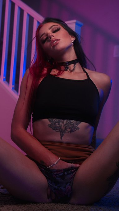 I&rsquo;m sweet I promise 🍯 https://t.co/HCGPQtKK8a